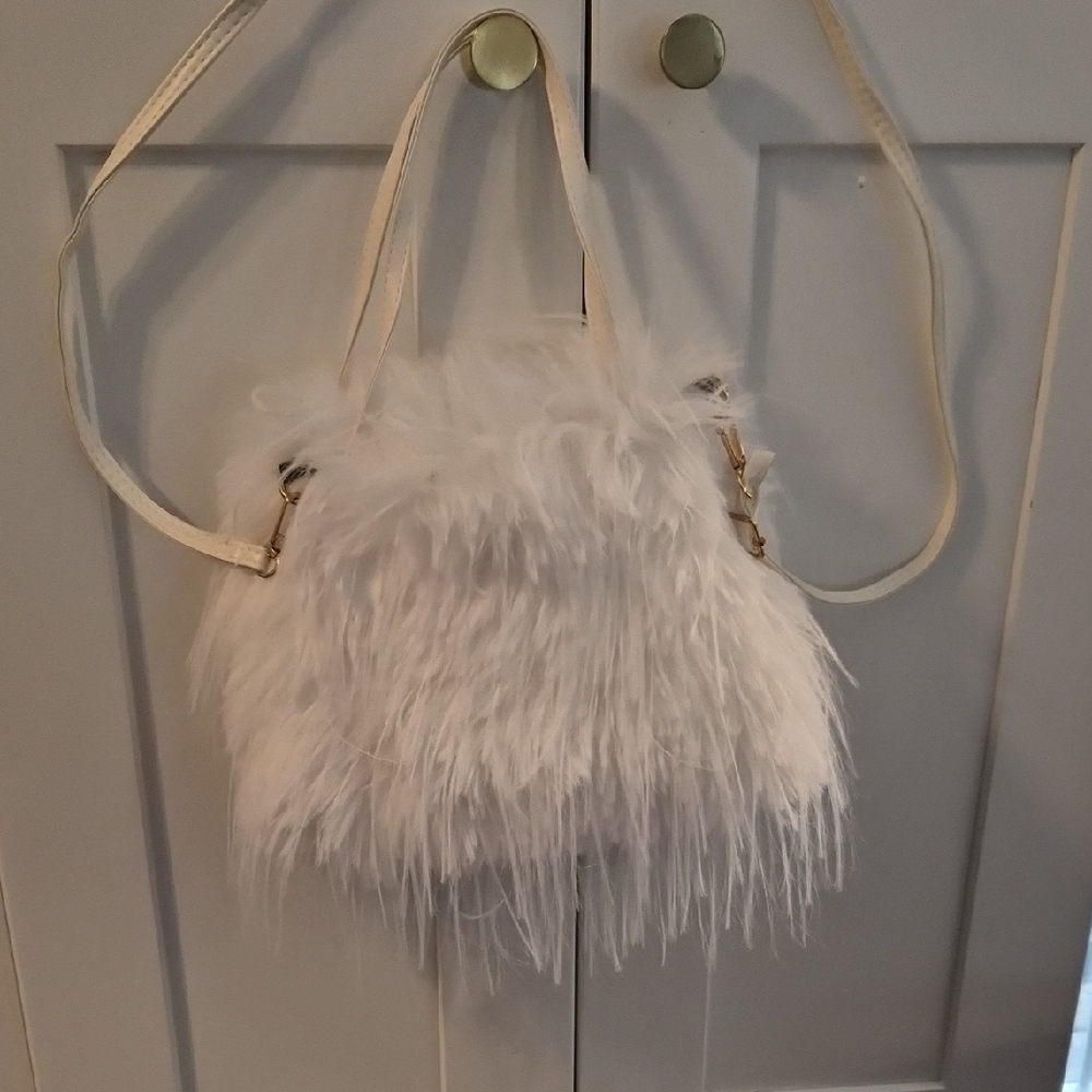 Chic White Faux Fur Shoulder Bag
